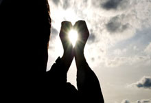 為什么說注冊深圳公司前期找代理記賬公司報稅更劃算？